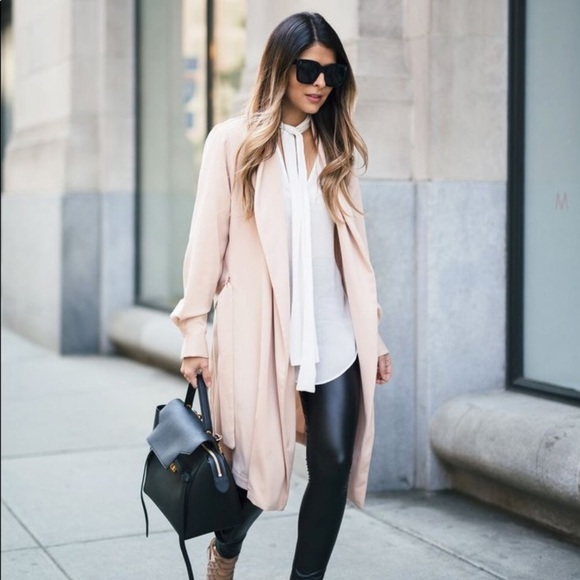 Faux leather leggings🌟 - Picture 3 of 7